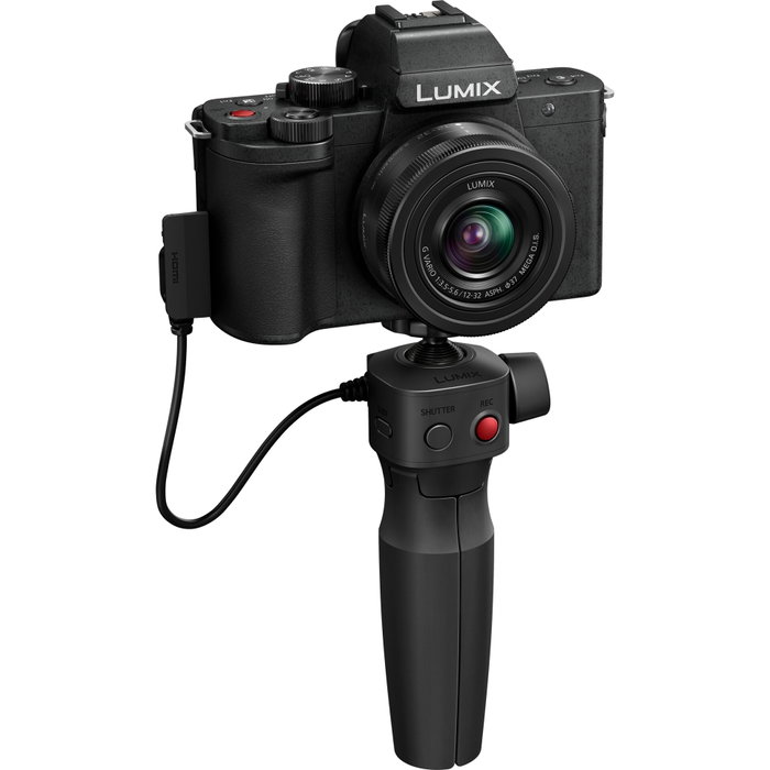 Panasonic Lumix DC-G100D Noir avec objectif H-FS 12-32 et poignée trépied DMW-SHGR2