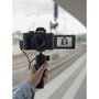 Panasonic Lumix DC-G100D Noir avec objectif H-FS 12-32 et poignée trépied DMW-SHGR2
