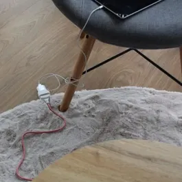 Chacon Rallonge électrique textile 1,5 m, rouge et blanc, 6A, fiche blanche, pour ordinateur portable, lampe, téléphone