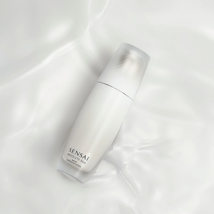 Sensai ABSOLUTE SILK micro-essence-en-lotion 125 ml Sensai ABSOLUTE SILK micro-essence-en-lotion 125 ml