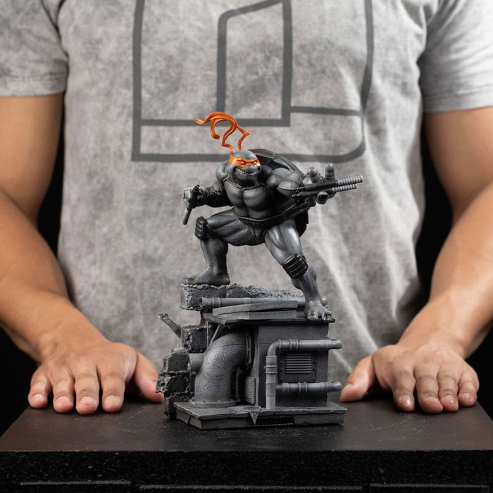 Tortues Ninja statuette 1/10 Art Scale Michelangelo Black and White Variant 26 cm heo exclusive