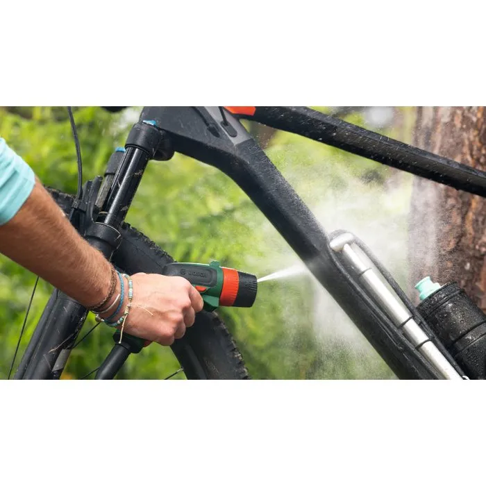 Bosch Fontus 18V-6 Nettoyeur haute pression sans fil pour vélo - Batterie 18V 2.0Ah et chargeur AL1820 inclus - Réservoir d'eau 6L