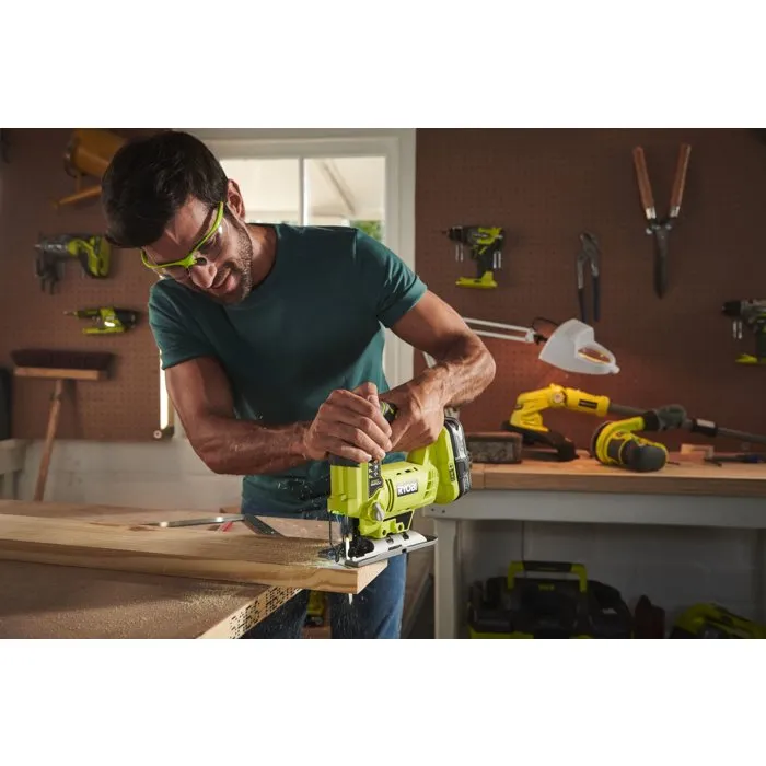 Ryobi Pack 4 outils ONE+ 18V R18CK4F-252S avec batteries 5Ah et 2Ah