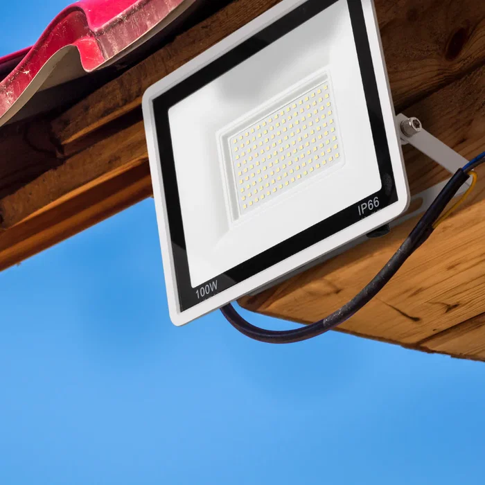 Projecteur LED extérieur 100W 8000 Lumen IP66 Blanc Réglable 6000K 60000H, pour murs, pergolas, jardins et usage industriel