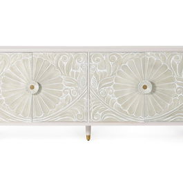 GINER Y COLOMER Buffet en Mango avec 4 Portes Sculptées, Finition Blanc Lavé et Pieds Détail Bronze - 190 x 80 x 40 cm