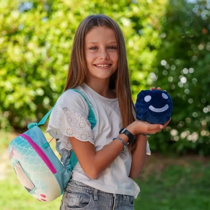 Bandai 90779 Tamagotchi - Sac à Dos 3 en 1 avec Peluche - Jouet Portatif pour Fans