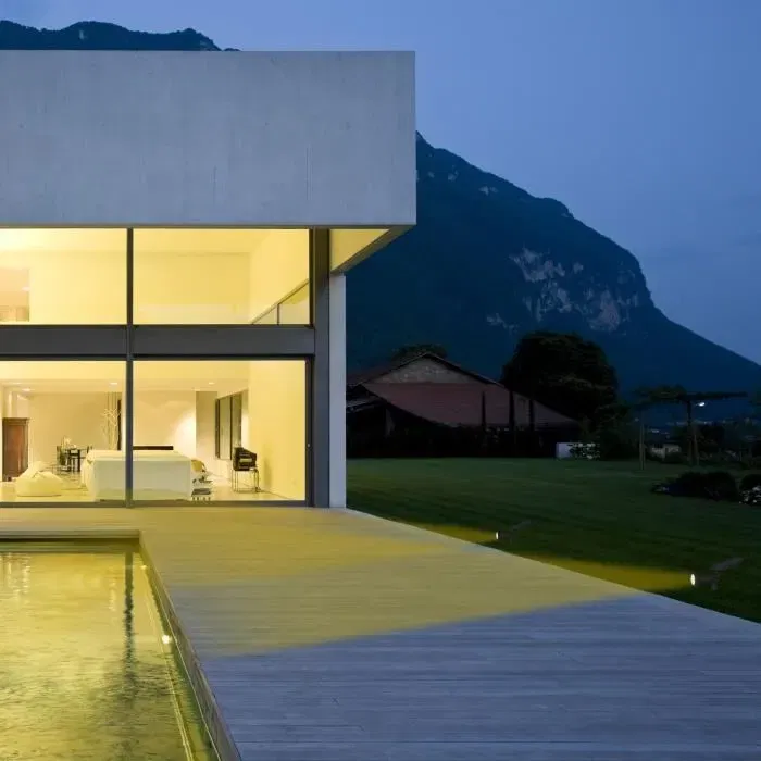 Lumi Jardin Projecteur Solaire LED Spiky Lot de 2, 200 Lumens Blanc Chaud, Étanche IP65, Détecteur Crépusculaire, Autonomie 10h, 34 cm