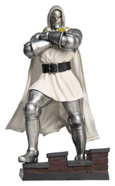 McFarlane Toys Marvel Collection figurine PVC 1/6 Doctor Doom Future Foundation Gold Label