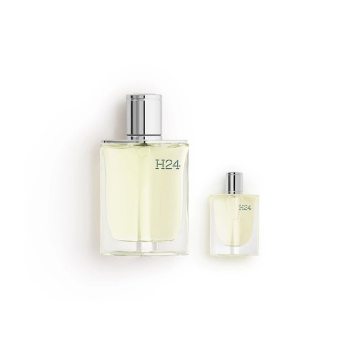 Hermès H24 Eau de Toilette 50 ml + Mini Rechargeable 5 ml - Parfum Frais et Sensuel pour Homme - Flacon Rechargeable et Emballage Écologique Hermès H24 Eau de Toilette 50 ml + Mini Rechargeable 5 ml - Parfum Frais et Sensuel pour Homme - Flacon Rechargeable et Emballage Écologique