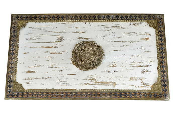 GINER Y COLOMER Table basse en bois de manguier, finition blanc vieilli avec détails bronze, 140x80x45 cm, meuble artisanal