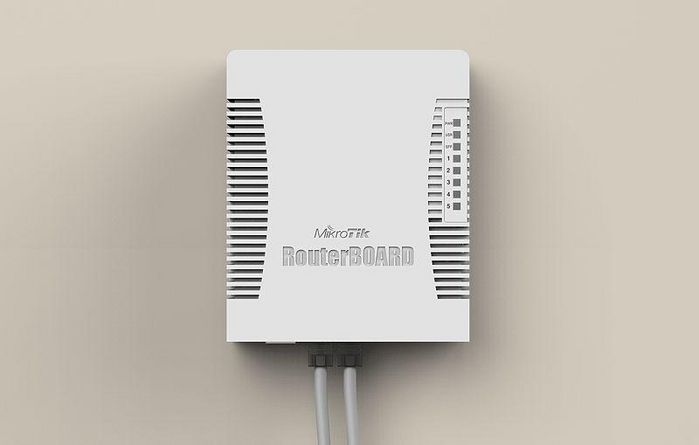 MikroTik hEX PoE Routeur Gigabit 5 ports CPU 800 MHz RAM 128 MB PoE SFP USB 2.0 Alimentation 12-57 V