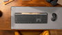 Logitech Signature Slim Solar+ K980 Graphite - Disposition US
