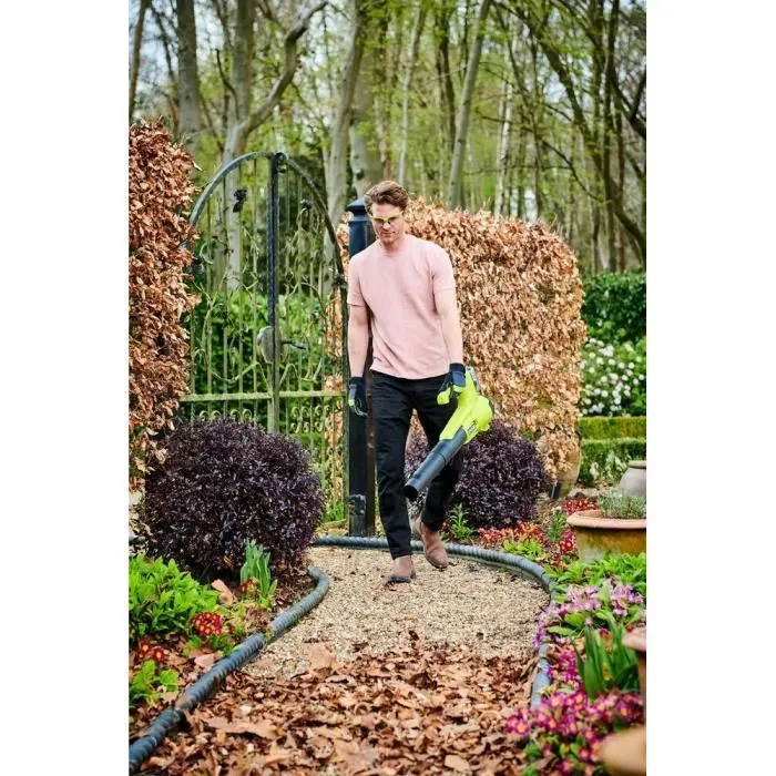 Ryobi Souffleur sans fil sur batterie 18V ONE+ Turbo Jet RY18BLA-0, soufflerie 145 km/h, débit air max. 7.1 m3/min, sans batterie ni chargeur, pour jardin jusqu'à 450 m²