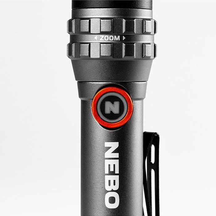 Nebo Lampe torche LED Flex 450L rechargeable avec zoom 6x, base magnétique, noir et orange Nebo Lampe torche LED Flex 450L rechargeable avec zoom 6x, base magnétique, noir et orange
