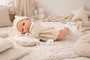 Berjuan 8129-26 - Poupée New Born Garçon Vichy Beige Nuage Blanc 45 cm - Jeu d'imitation