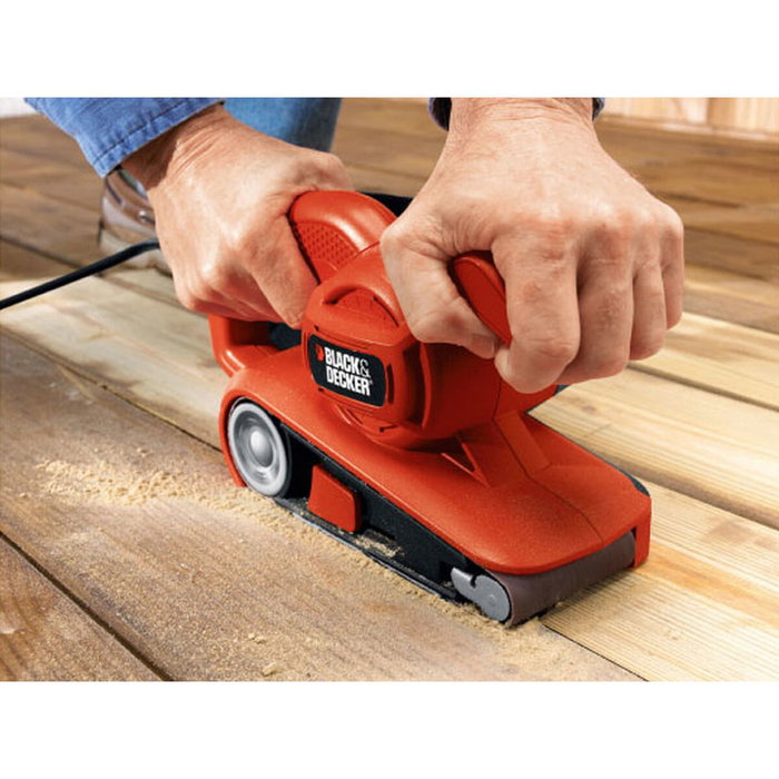 Black + Decker KA86-QS Ponceuse à bande filaire 720W Black + Decker KA86-QS Ponceuse à bande filaire 720W