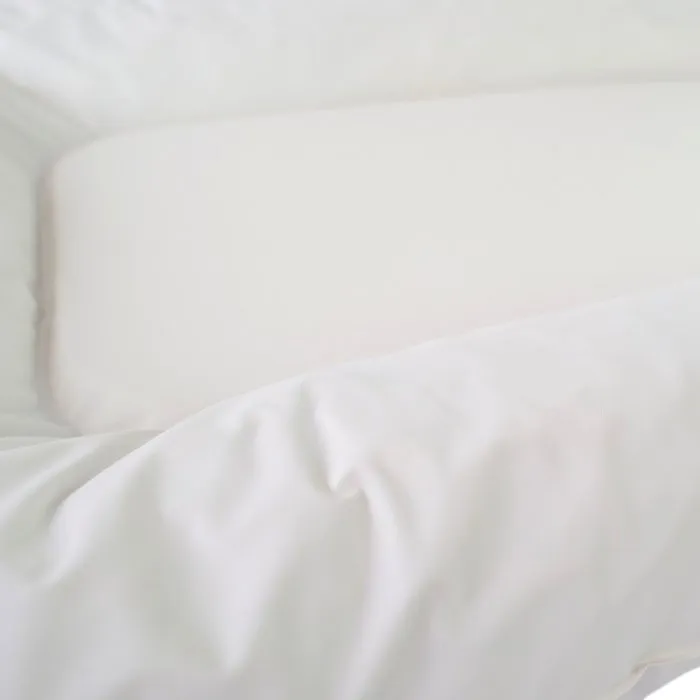 Tineo Matelas à langer - Modèle Flocons en PVC écru - 50x70 cm - Mousse moelleuse, bords rehaussés, imperméable et facile à nettoyer - Pour tables à langer universelles