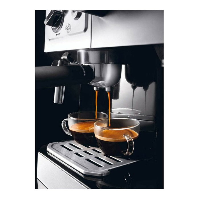 Delonghi BCO421.S Machine à café Espresso et Filtre Argent/noir Delonghi BCO421.S Machine à café Espresso et Filtre Argent/noir