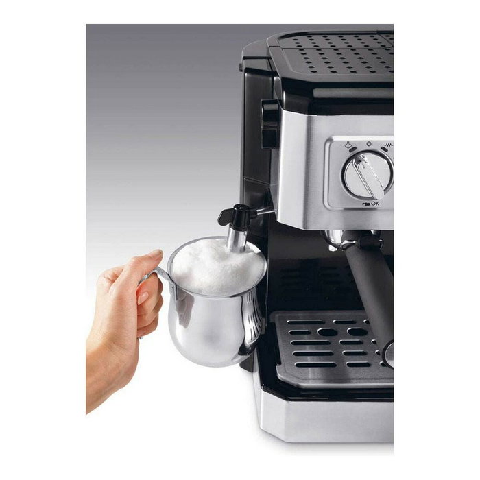 Delonghi BCO421.S Machine à café Espresso et Filtre Argent/noir Delonghi BCO421.S Machine à café Espresso et Filtre Argent/noir