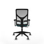 Chaise Motilla Synchro 3 positions tissu Turquoise Maille Blanc Base pyramidale noire Accoudoir 3D Sans appui-tête Roulettes 65mm pour moquette