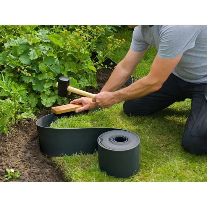 Nature - Bordure de jardin en PE noir recyclé semi-flexible - Pour allées, potagers, pelouse ou étang - 7,5cm x 10m - Épaisseur 3mm - Résistante aux chocs et températures Nature - Bordure de jardin en PE noir recyclé semi-flexible - Pour allées, potagers, pelouse ou étang - 7,5cm x 10m - Épaisseur 3mm - Résistante aux chocs et températures