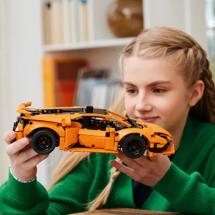 LEGO Technic 42196 Lamborghini Huracán Tecnica Voiture de Sport Orange Jouet pour Enfant 9 Ans et Plus 806 Pièces LEGO Technic 42196 Lamborghini Huracán Tecnica Voiture de Sport Orange Jouet pour Enfant 9 Ans et Plus 806 Pièces
