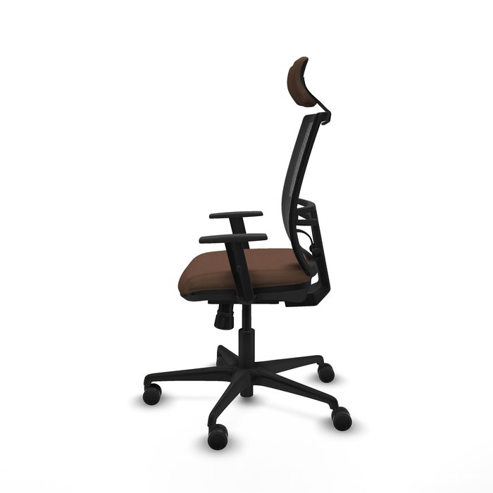 Chaise Yunquera Synchro 4 positions tissu Marron foncé Maille Noir Base en nylon noir Accoudoir 1D Appui-tête 1D Roulettes 65mm nylon