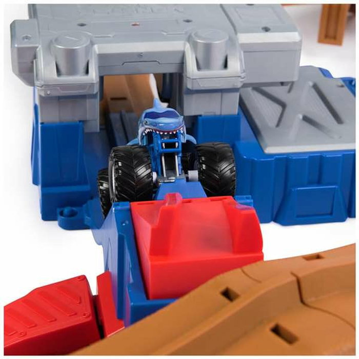 Spin Master Monster Jam Supercharger Speedway Spin Master Monster Jam Supercharger Speedway