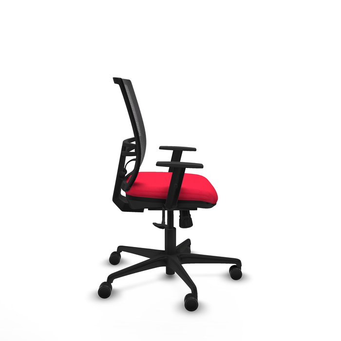 Chaise Yunquera Synchro 4 positions tissu Rouge Maille Noir Base en nylon noir Accoudoir 1D Sans appui-tête Roulettes 65mm nylon