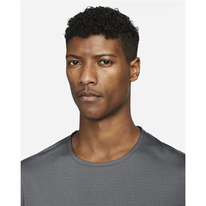 T-shirt à manches courtes homme Nike Dri-FIT Rise 365 Gris foncé M
