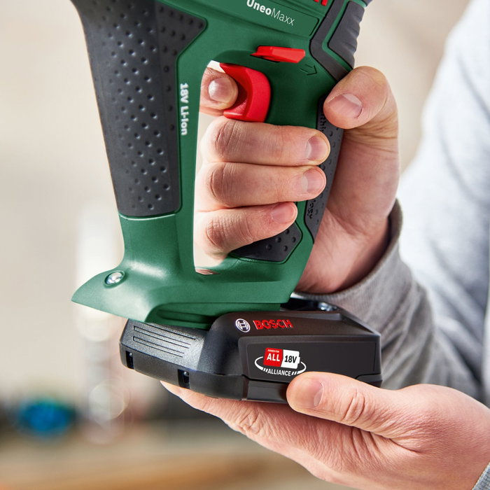 Bosch Uneo Maxx Perforateur sans fil avec 2 batteries 2,5 Ah et chargeur