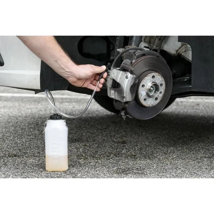 Powertrac Purgeur de frein avec bocal 0,5L et clapet anti-retour - PRECISION STEEL - Flexible 45 cm Powertrac Purgeur de frein avec bocal 0,5L et clapet anti-retour - PRECISION STEEL - Flexible 45 cm