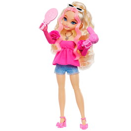 Barbie Poupée Barbie Dream Besties Malibu Hyc21 Mattel avec Accessoires Beauté, Points d'Articulation et Vêtements Interchangeables