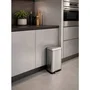 Kitchen Move Poubelle à pédale GREENWICH 30 L Rectangulaire Acier Inoxydable Brossé - Capacité 30 Litres - Dimensions 35 x 33 x H 62 cm - Avec seau intérieur et protection sol