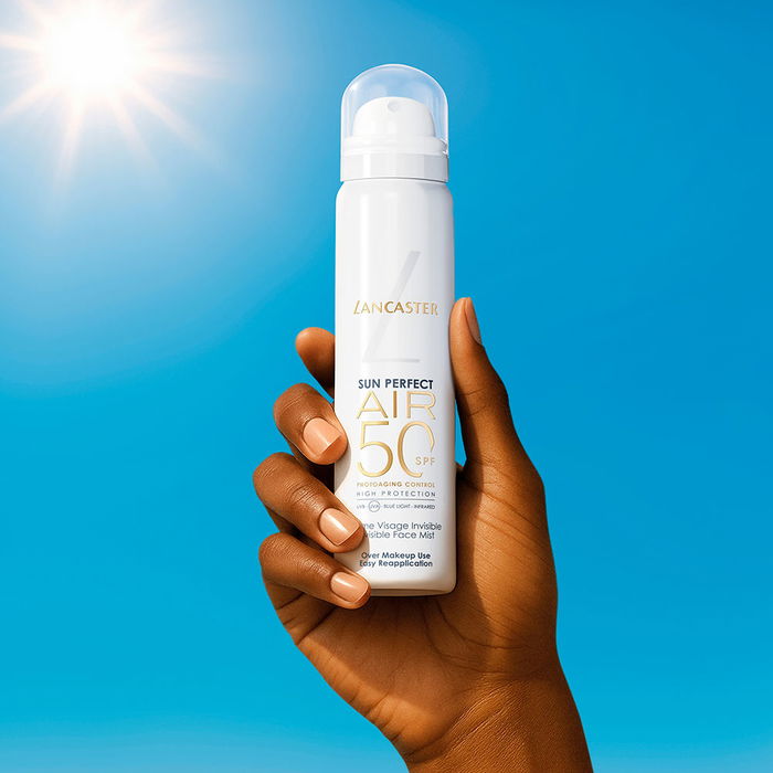 Lancaster Brume d'air invisible Sun Perfect SPF50 40 ml - Protection UV complète Full Light & AIR-O₂ - Soin solaire invisible sur maquillage Lancaster Brume d'air invisible Sun Perfect SPF50 40 ml - Protection UV complète Full Light & AIR-O₂ - Soin solaire invisible sur maquillage