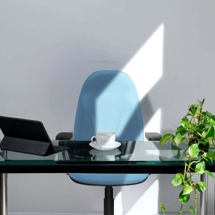Chaise de bureau Algarra avec mécanisme de contact permanent de base, rembourrée de tissu vert olive. Équipée d'une base en polyamide noir, d'accoudoirs 2D et de roulettes autobloquantes Chaise de bureau Algarra avec mécanisme de contact permanent de base, rembourrée de tissu vert olive. Équipée d'une base en polyamide noir, d'accoudoirs 2D et de roulettes autobloquantes