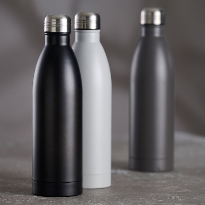 Day Bouteille isotherme 1 L en acier inoxydable Day Bouteille isotherme 1 L en acier inoxydable