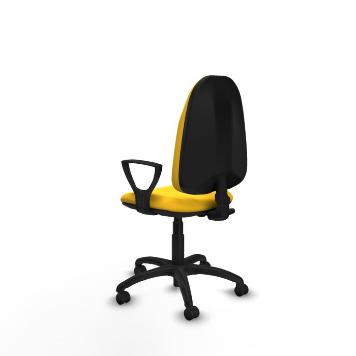 Chaise de bureau Algarra avec mécanisme de contact permanent de base, rembourrée de simili cuir jaune. Équipée d'une base en polyamide noir, d'accoudoirs fixes et de roulettes autobloquantes.