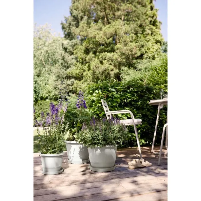 ELHO Amiga Rond 25 Pot de fleurs extérieur rond - Blanc - Ø 24.5 x H 18 cm - Résistant au gel et aux chocs - Fabriqué en plastique 100% recyclé - Avec soucoupe assortie