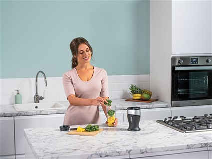 Ninja QB3001EUS - Blender personnel pour smoothies, 700 W, 2 gobelets voyage 470 ml, lames en acier inoxydable