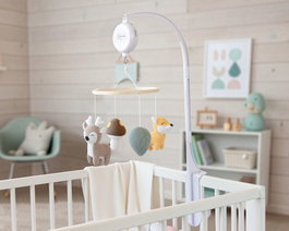 KioKids Mobile de berceau musical avec peluches en coton - Salvia