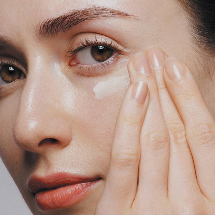 Shiseido FUTURE SOLUTION LX Crème Régénérante Contour Yeux et Lèvres 17 ml