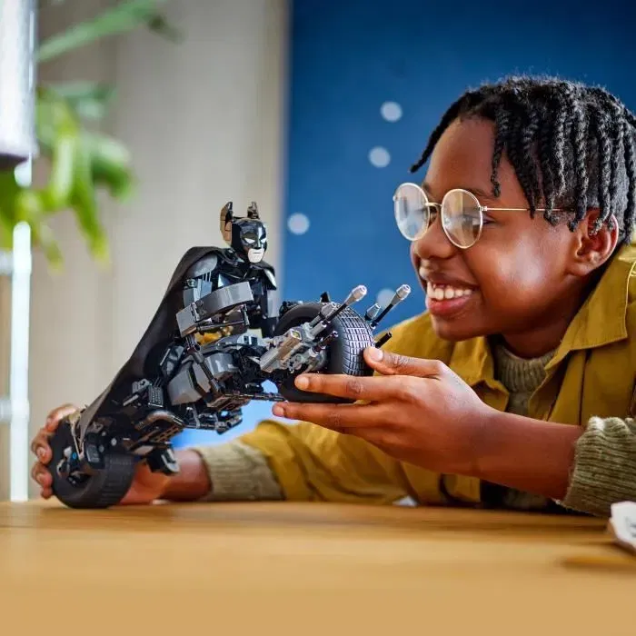 Lego DC Batman 76273 Figurine de Batman à Construire avec Moto Bat-Pod Articulée, 713 Pièces, Jouet The Dark Knight pour Enfants 12 ans et plus