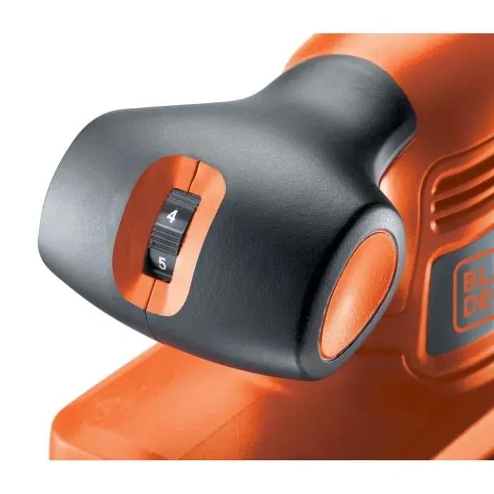 Black + Decker KA320EKA-QS Ponceuse vibrante filaire 240W, coffret avec 5 abrasifs, système auto-agrippant, vitesse variable 7000-15000 trs/min, orbite 2 mm