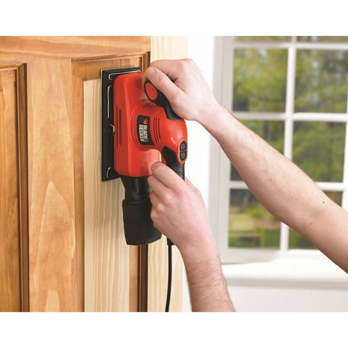 Black + Decker KA320EKA-QS Ponceuse vibrante 240W Black + Decker KA320EKA-QS Ponceuse vibrante 240W
