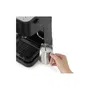 Delonghi EC230.BK Machine à Expresso Stilosa, 1100 W, Buse Vapeur, Filtres 1 et 2 Tasses, Réservoir 1L, Noir