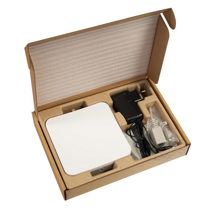MikroTik SXTsq Lite5 - Point d'accès WiFi extérieur avec antenne intégrée 16 dBi, compact et étanche, liaison jusqu'à 12 km, 600 MHz, PoE