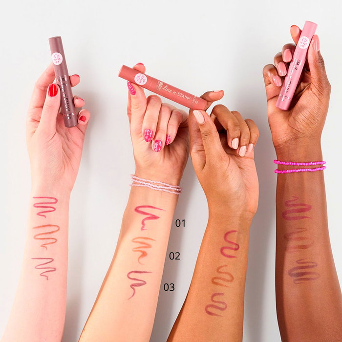 Essence Line n' Stain Tattoo Crayon à Lèvres 02 Must Have Brown 2.5 ml - Crayon à lèvres longue tenue