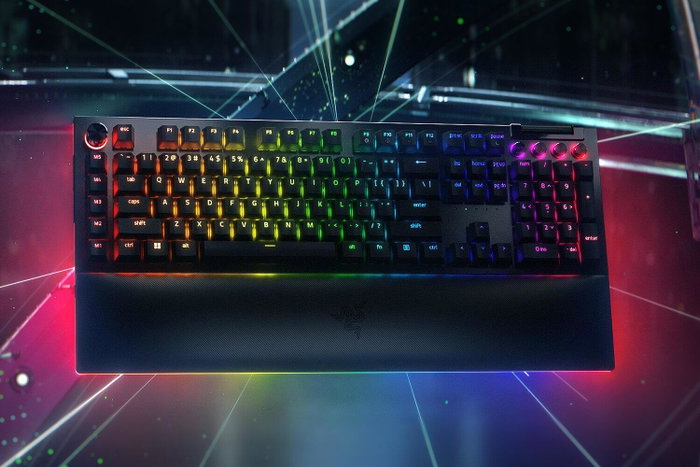 Razer BlackWidow V4 Pro avec switches Razer Green, Noir