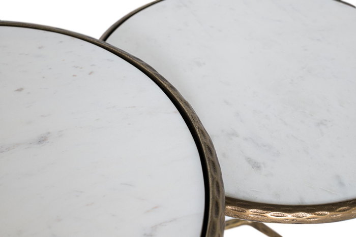 GINER Y COLOMER - Lot de 2 tables basses rondes en fer et marbre, design contemporain, couleur doré et blanc
